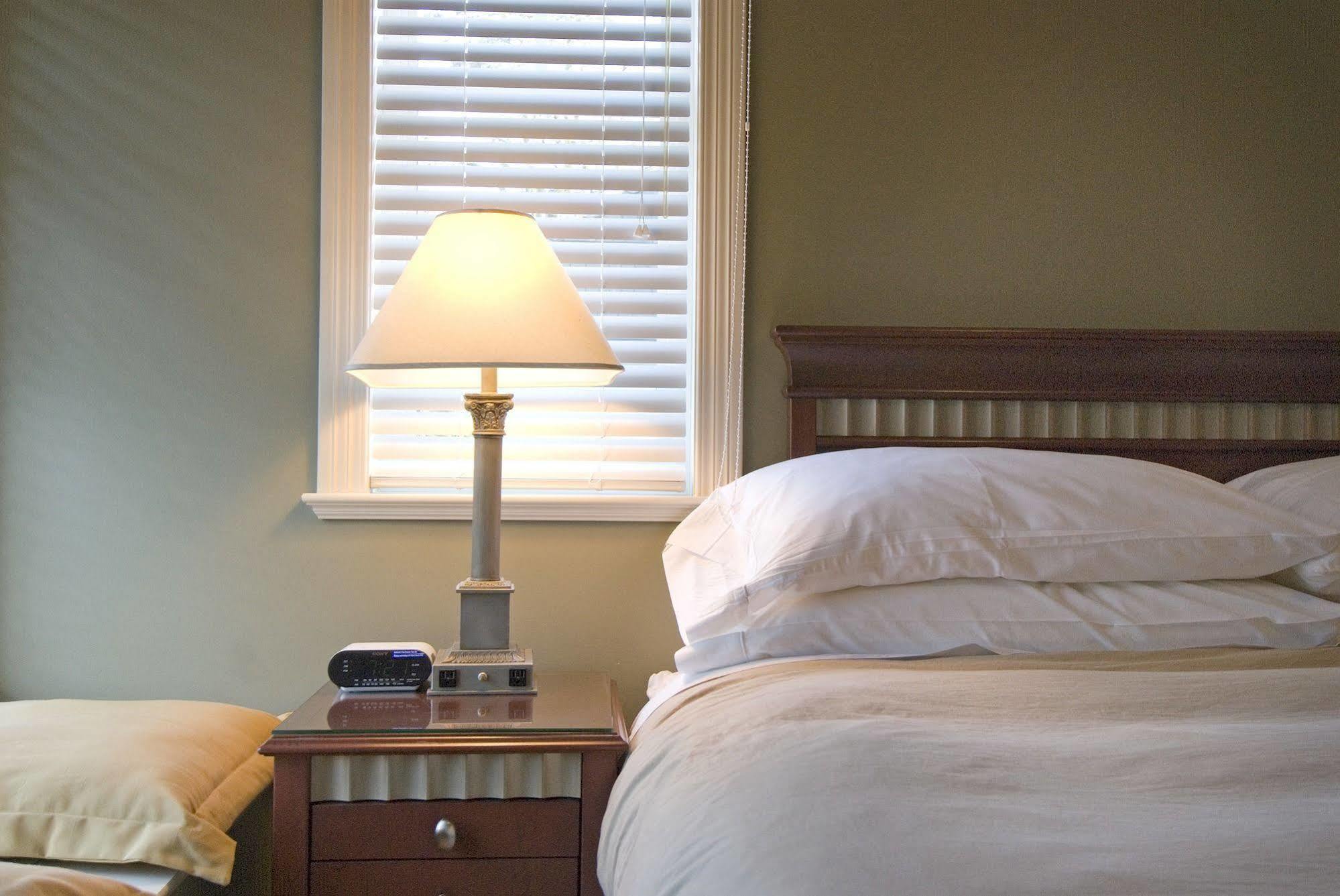 Granville House Bed And Breakfast (Adults Only) Ванкувер Экстерьер фото